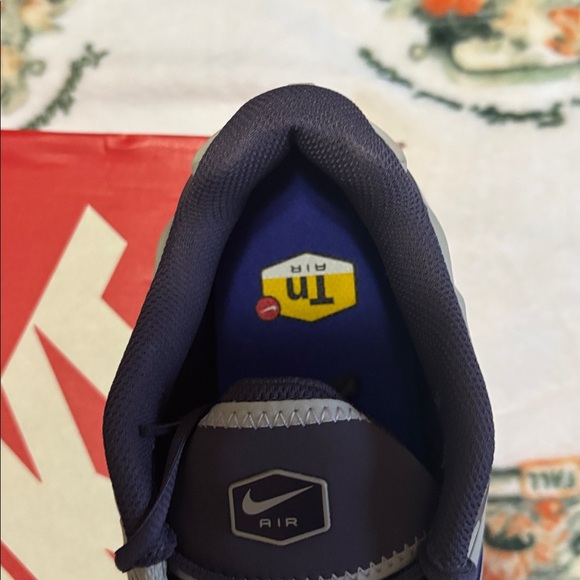 Nike air max plus drift Gray and Blue Athletic Shoes main image 9